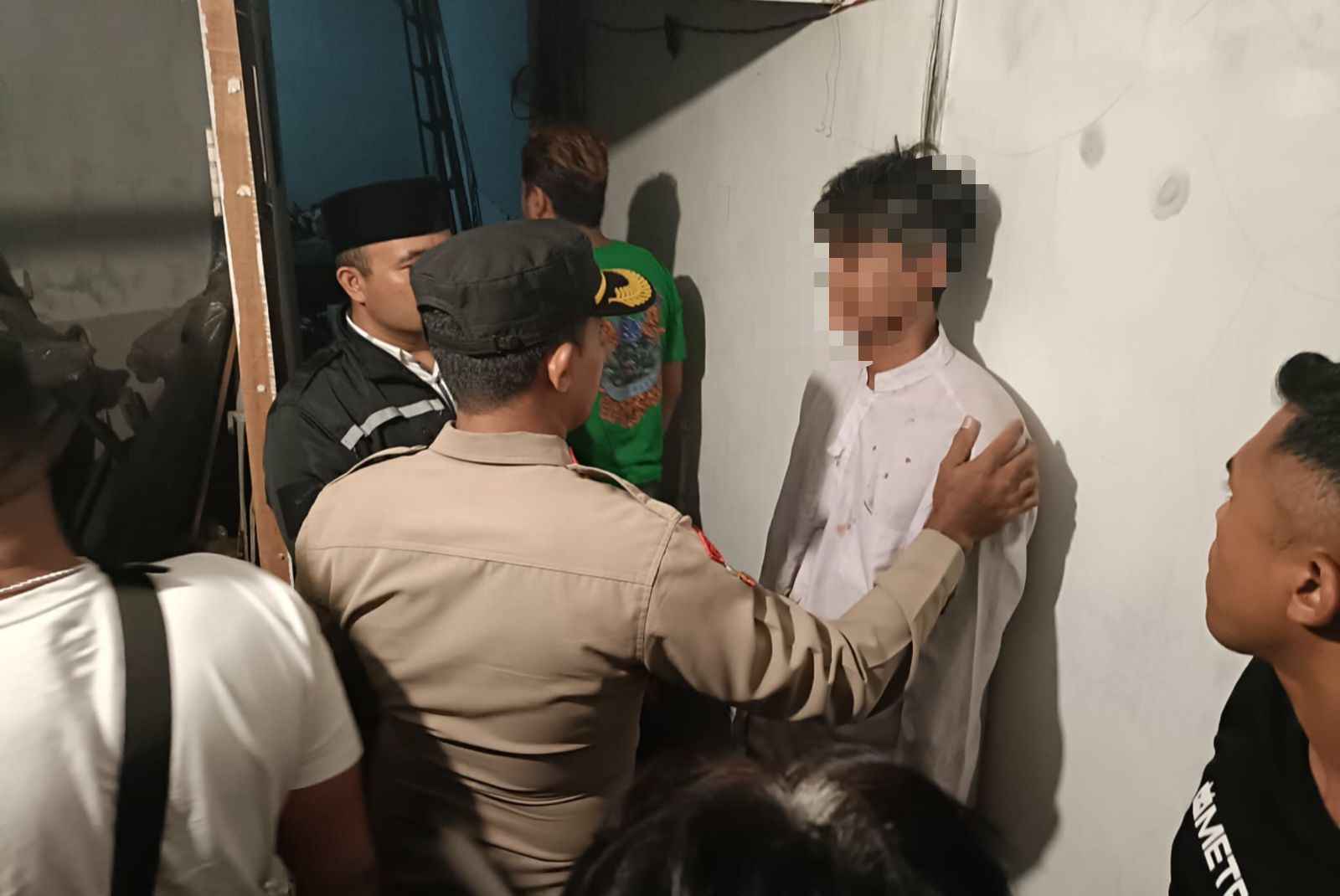 Niat Hati Lerai Bentrok, Pria di Singosari Bacok 3 Orang