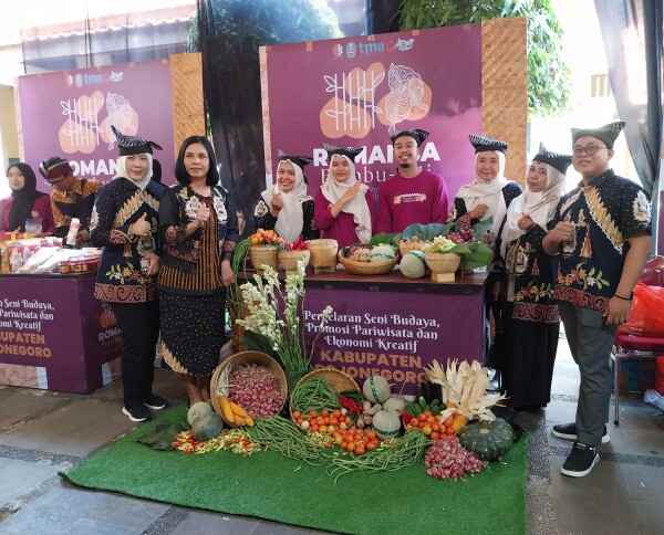 Produk Ekraf dan Hasil Pertanian Bojonegoro Bersaing di Merchandise store TMII Jakarta