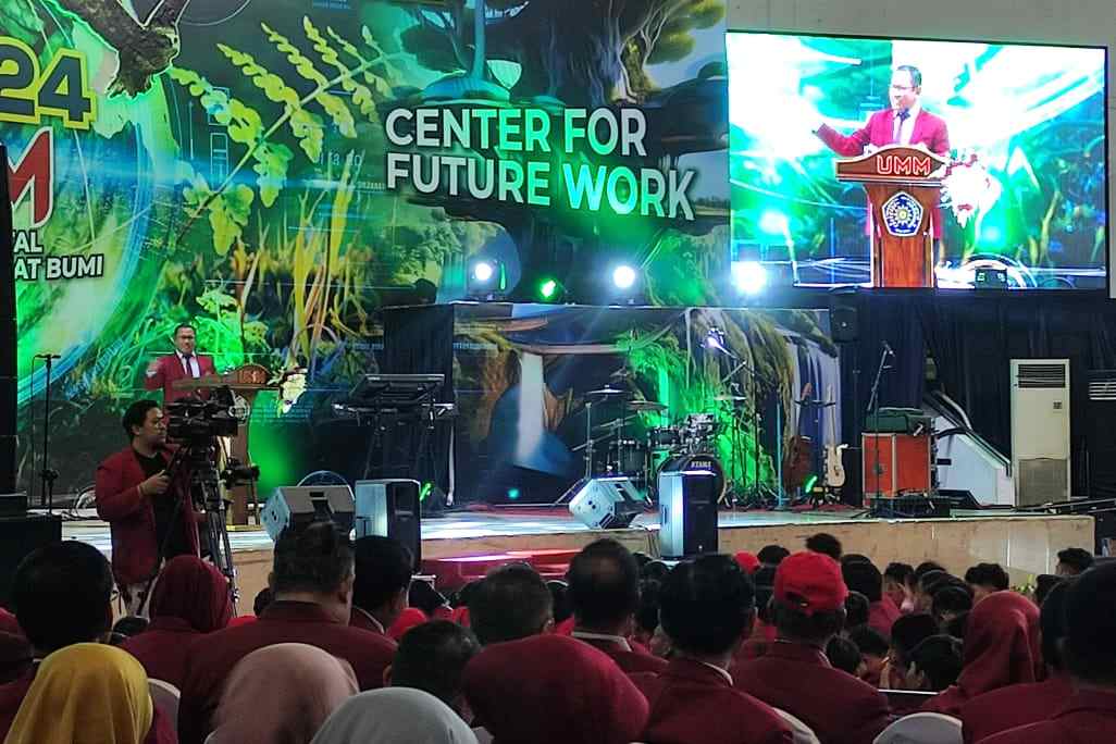 Tutup Pesmaba, Dirjen Kementerian ESDM RI Motivasi Gen 24 UMM Selamatkan Bumi