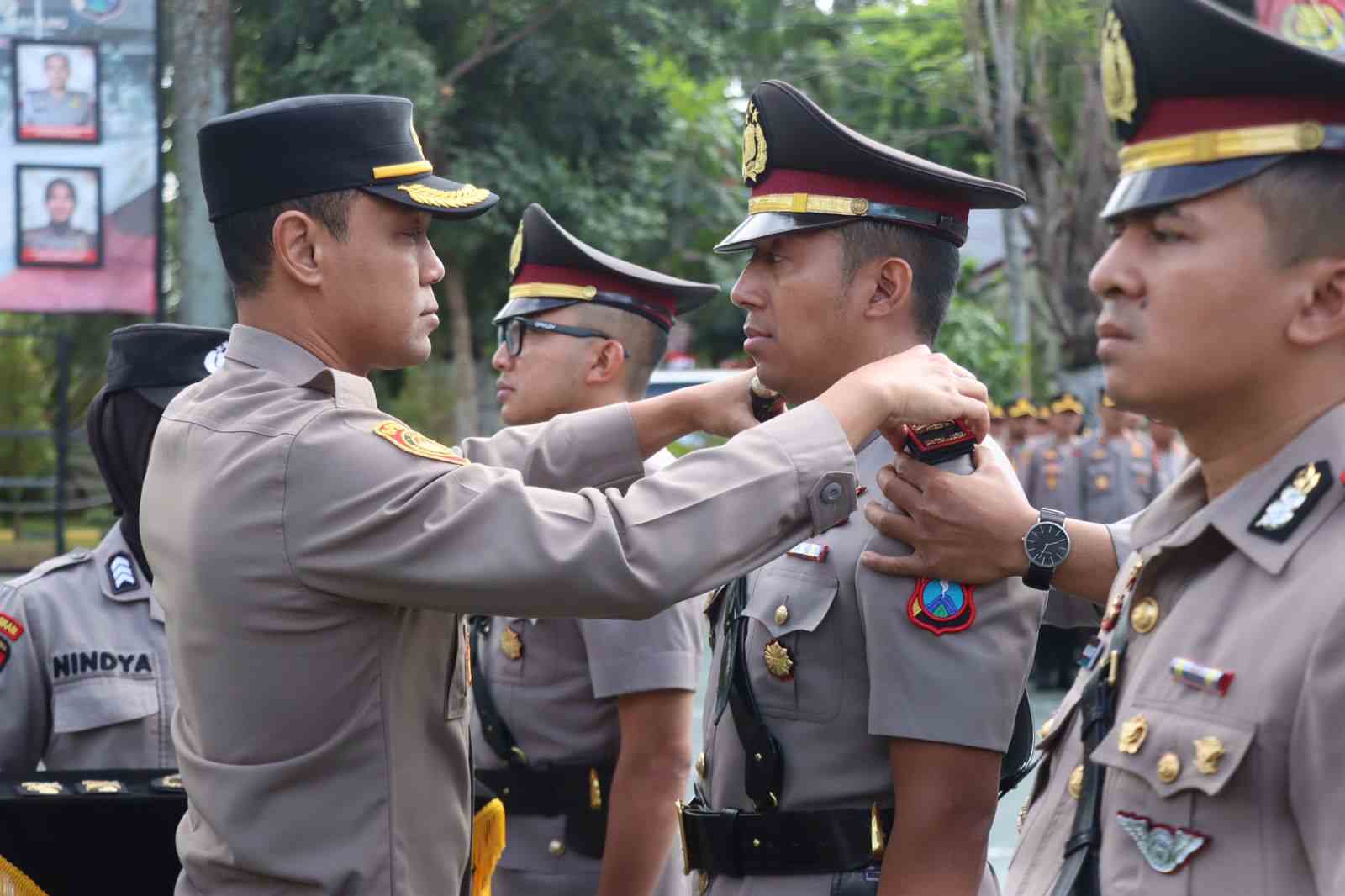 Pejabat Utama dan Sejumlah Kapolsek Polres Malang Lakukan Serah Terima Jabatan