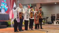 Ketiga Paslon Gubernur Jatim Ambil Nomor Urut, Khofifah 2 dan Risma 3 serta Luluk 1