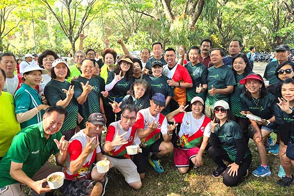 Abah Anton mendapatkan dukungan Fu-Qing, SSK dan komunitas lain. (ist) - Turut Senam Bersama, Abah Anton Mendapatkan Dukungan Fu-Qing, SSK dan Komunitas Lain
