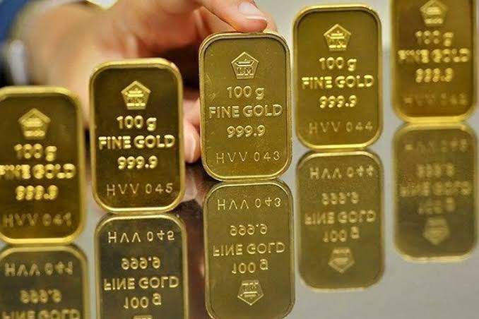 Harga Emas Antam Sentuh Rekor Tertinggi, Tembus Rp1.560.000 per Gram