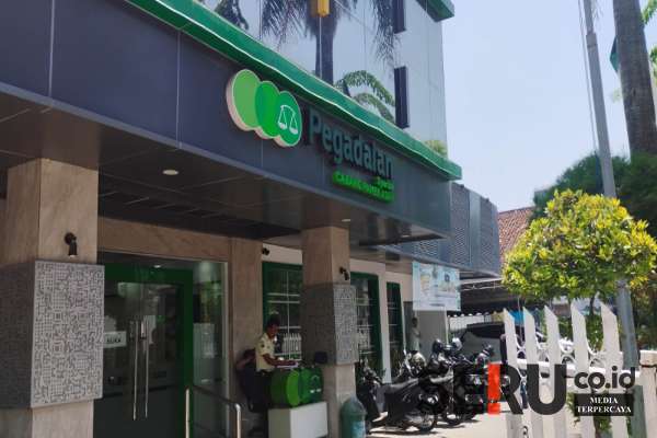 Kantor Pegadaian Cabang Pamekasan. (Seru.co.id/udi) - Ratusan Nasabah Ditipu Oknum Agen Pegadaian Pamekasan hingga Miliaran Rupiah