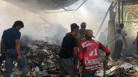 Kebakaran di gudang usaha rongsokan kecamatan Gondanglegi, Kabupaten Malang. (Seru.co.id/wul) - Masih Awal Bulan, Kebakaran di Kabupaten Malang Sudah Mencapai Tujuh Kasus