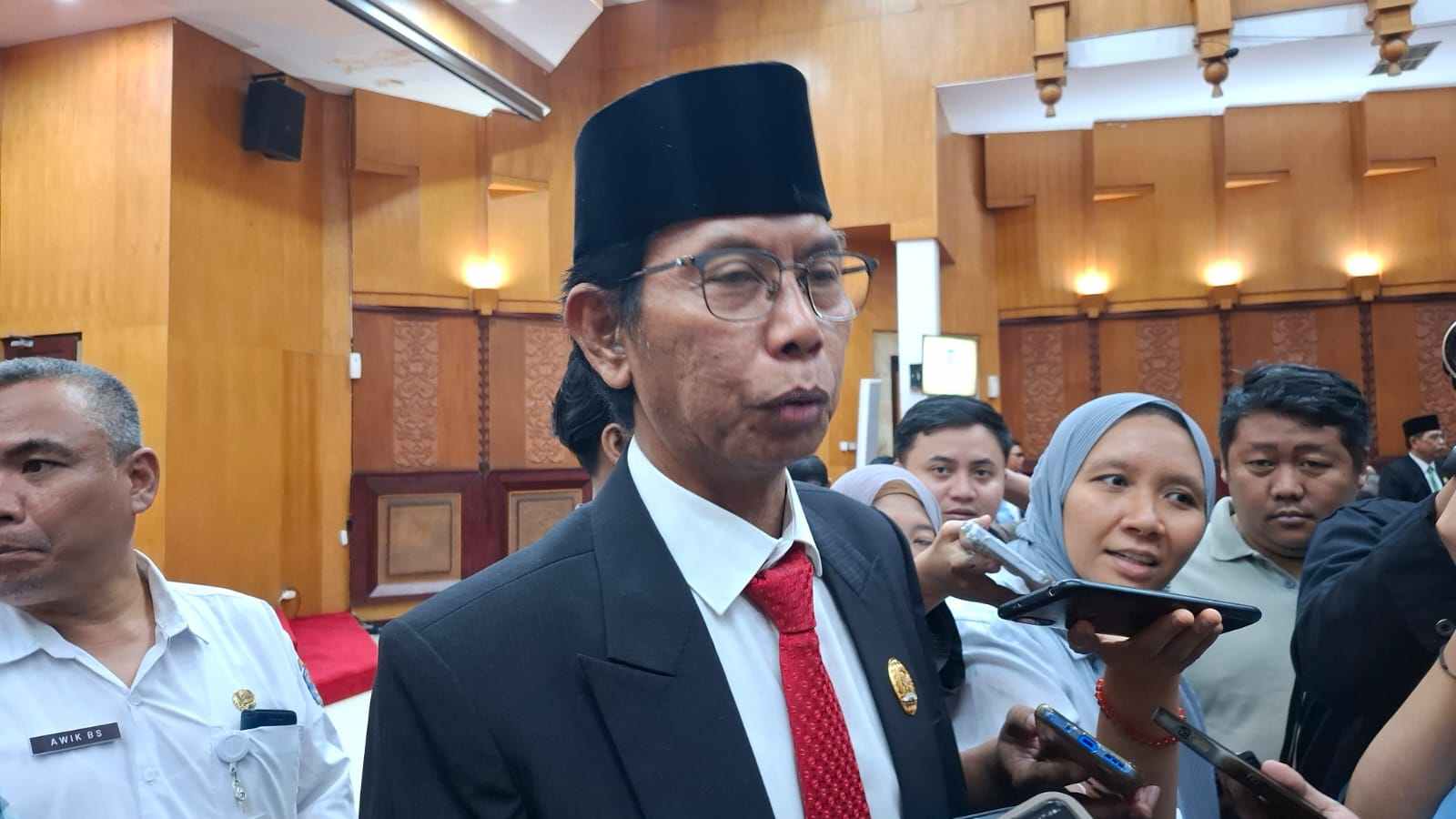 Empat Pimpinan DPRD Kota Surabaya Ditetapkan, Adi Sutarwijono Sebagai Ketua