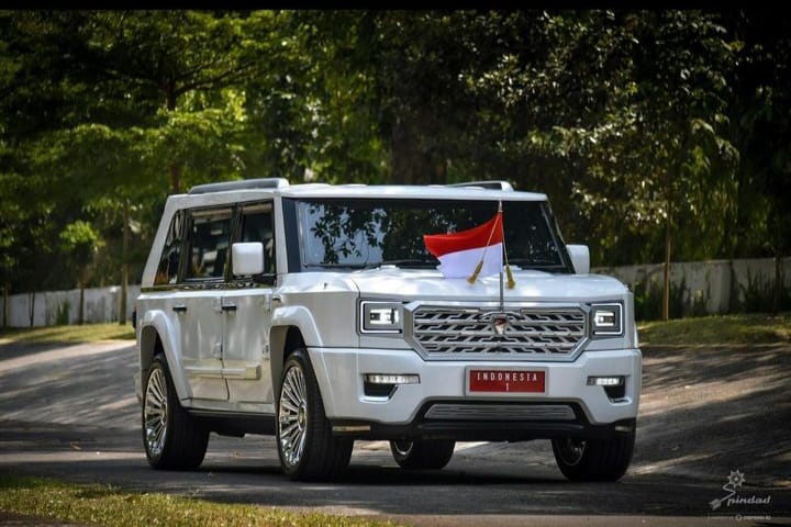 Kendarai Mobil Maung Garuda Saat Dilantik, Prabowo Dinilai Komitmen Terhadap Kemandirian Bangsa
