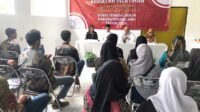 Pelatihan kecantikan rambut dan barbershop II diberikan oleh Disnaker Kabupaten Malang. (wul) - Disnaker Kabupaten Malang Beri Pelatihan Kecantikan Rambut dan Barbershop II, Manfaatkan DBHCHT
