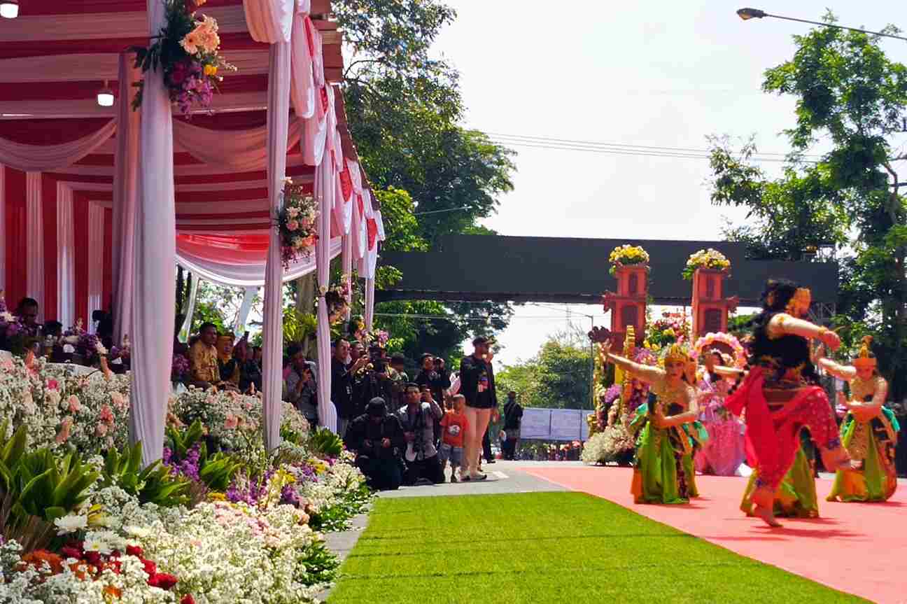 Disparta Batu Sukses Menggelar Batu Art Flower Carnival #3 Tahun 2024