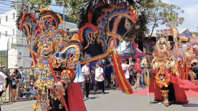 Disparta Batu Sukses Menggelar Batu Art Flower Carnival #3 Tahun 2024