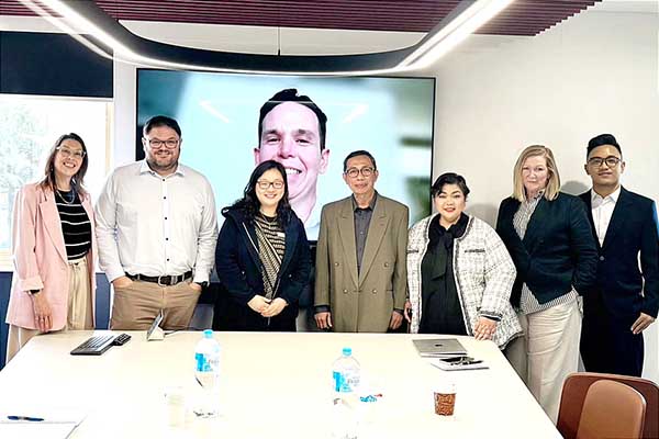 Pertemuan delegasi Universitas Brawijaya (UB) bersama Head of School of Information and Communication Studies CSU membahas kerja sama program Double Degree. (ist) - Magister Ilmu Komunikasi UB dan Charles Sturt University Rumuskan Program Double Degree Internasional