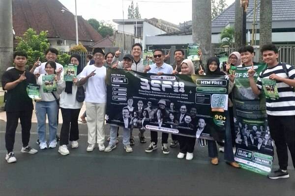 Pesta Rakyat WALI Meriahkan CFD, Cek Kesehatan dan Sarapan Gratis