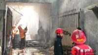 Diduga Tap BBM, Ruko Kosong Bekas Bengkel Tlogomas Terbakar
