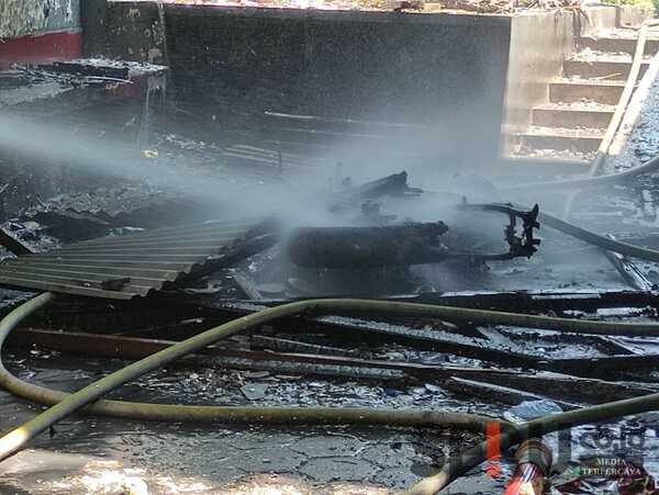 Diduga Tap BBM, Ruko Kosong Bekas Bengkel Tlogomas Terbakar