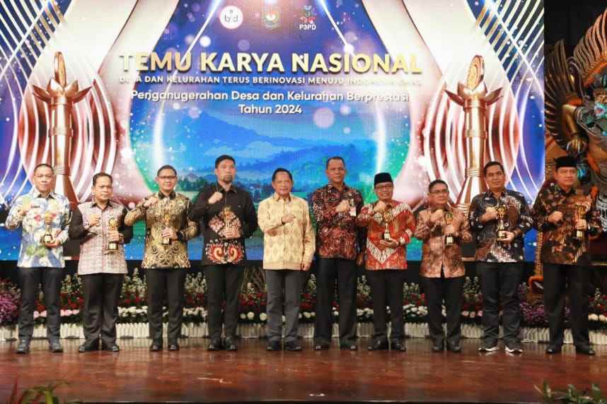 Aries Agung Paewai Dinobatkan Sebagai Kepala Daerah Pembina Desa Terbaik I Nasional Tahun 2024