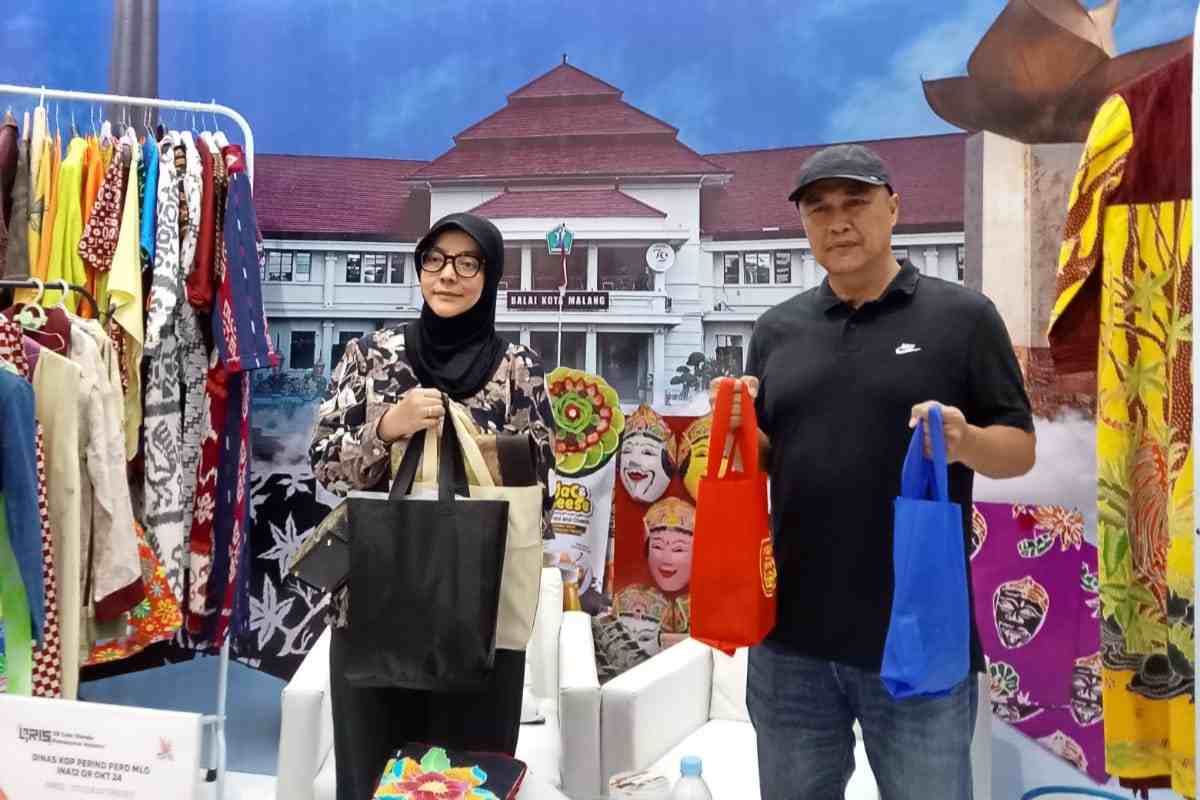 Dukungan UMKM Kota Malang, Pj Wali Kota Malang Kunjungi Inacraft 2024