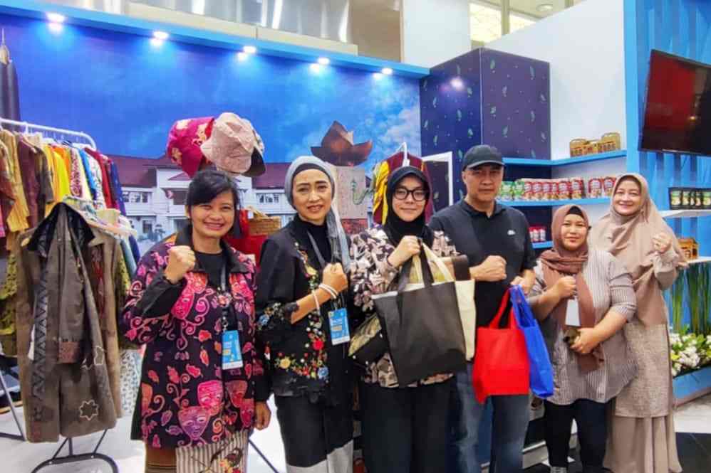 Dukungan UMKM Kota Malang, Pj Wali Kota Malang Kunjungi Inacraft 2024