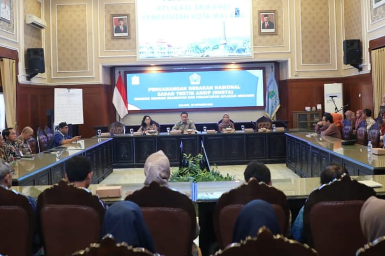 Pj Wali Kota Malang Tandantangani Komitmen Gerakan Nasional Sadar Tertib Arsip