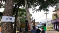 Proses penindakan APK di Kecamatan Kepanjen oleh Bawaslu Kabupaten Malang. (Seru.co.id/wul) - Bawaslu Lakukan Penindakan pada 3.886 APK Milik Kedua Paslon Bupati dan Wakil Kabupaten Malang