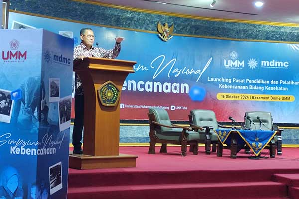 Rektor UMM, Prof Dr Nazaruddin Malik MSi, dalam pidato sambutannya. (rhd) - Kali Pertama, UMM Luncurkan Pusdiklat Kebencanaan Bidang Kesehatan