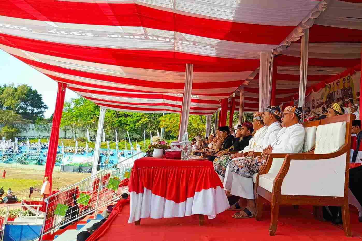 Keseruan Upacara Peringatan HUT Ke-23 Kota Batu dan HUT ke-79 Propinsi Jatim di Stadion Gelora Brantas
