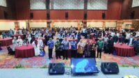 Sekda, Kabag Kesra, Kemenag bersama peserta Sarasehan Hari Santri Nasional 2024. (rhd) - Pemkot Malang Gelar Sarasehan HSN, Wujudkan Santri Tangguh Merengkuh Masa Depan