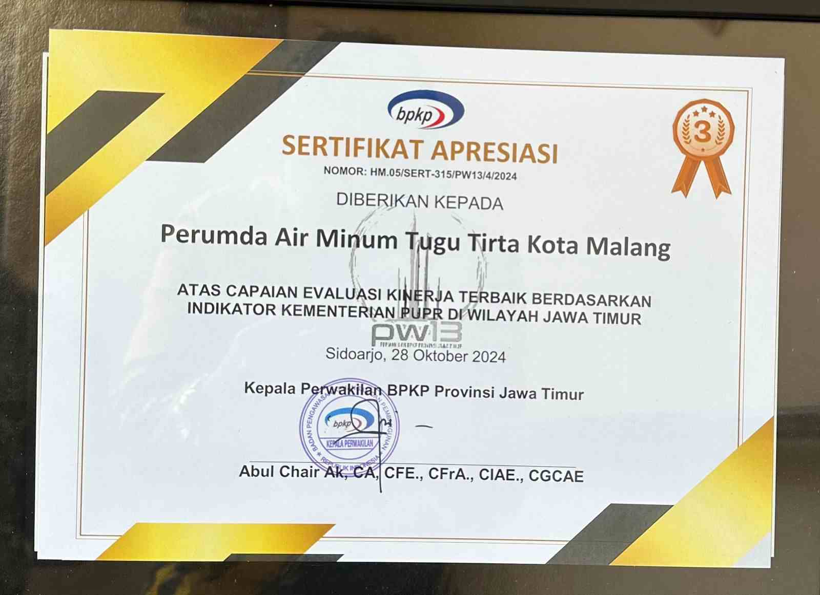 Kinerja Semakin Baik, Tugu Tirta Memboyong Sertifikat Apresiasi