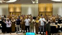 Sesi foto bersama di akhir acara Rakor PKD. (ws12) - Pemkot Malang Targetkan Penurunan Angka Kemiskinan 3,66 Persen pada Tahun 2026