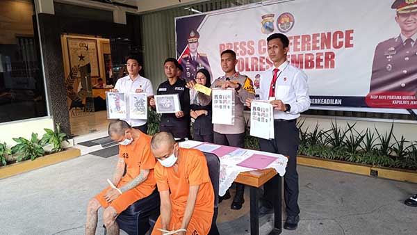 Tersangka pelaku perampokan yang berhasil diamankan Polres Jember. (Seru.co.id/amb) - Polres Jember Tangkap Otak Pelaku Perampokan dengan Jejaring Lintas Provinsi
