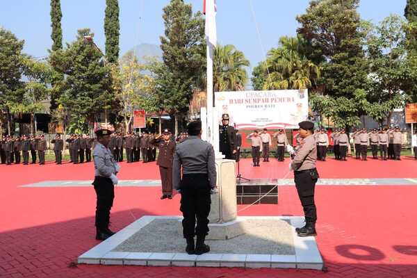 Upacara Peringatan Sumpah Pemuda ke-96 di Mapolres Batu, Serukan Kolaborasi Potensi Generasi Muda