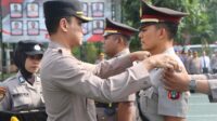 Upacara serah terima jabatan di Halaman Polres Malang. (ist) - Polres Malang Gelar Sertijab Kasatresnarkoba, Kapolres: Bagian dari Dinamika Organisasi