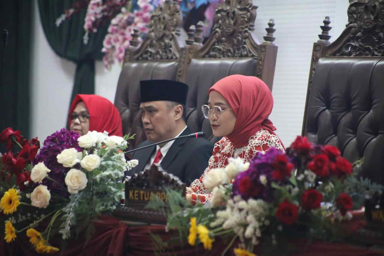 Ketua DPRD Kota Malang periode 2024-2029 menyampaikan sambutan. (ist) - Amithya Ratnanggani Resmi Ketua DPRD Kota Malang, Siap Wujudkan Kesejahteraan Masyarakat