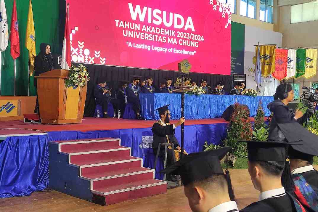 Luluskan 273 Wisudawan, Rektor Universitas Ma Chung: Langsung Kerja dan Menciptakan Kerja