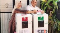 Abah Anton bersama Istri Coblosan Disambut Warga, Optimis ABADI Menang