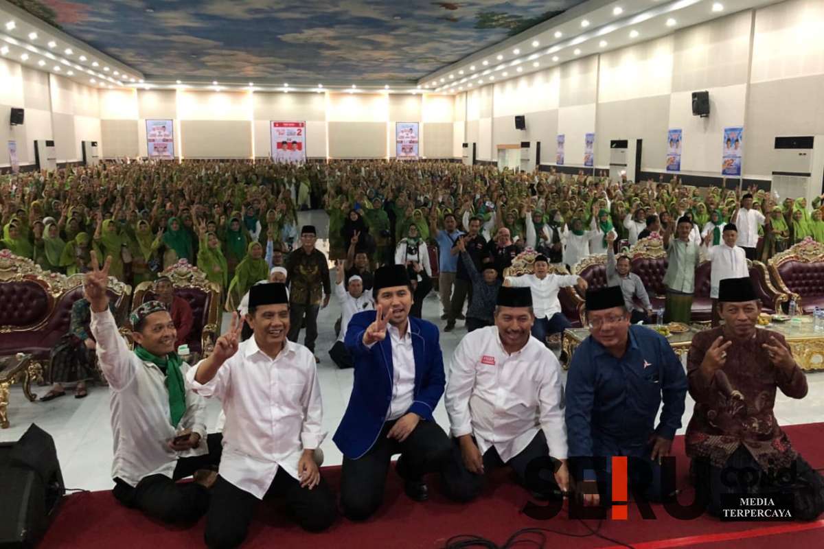 Calon Wakil Gubernur Jatim, Emil Elestianto Dardak tengah menghadiri kegiatan doa dan pengajian umum bersama muslimat NU. (Seru.co.id/wul) - Emil Dardak Optimis Paslon GUS Menang Pilkada 2024