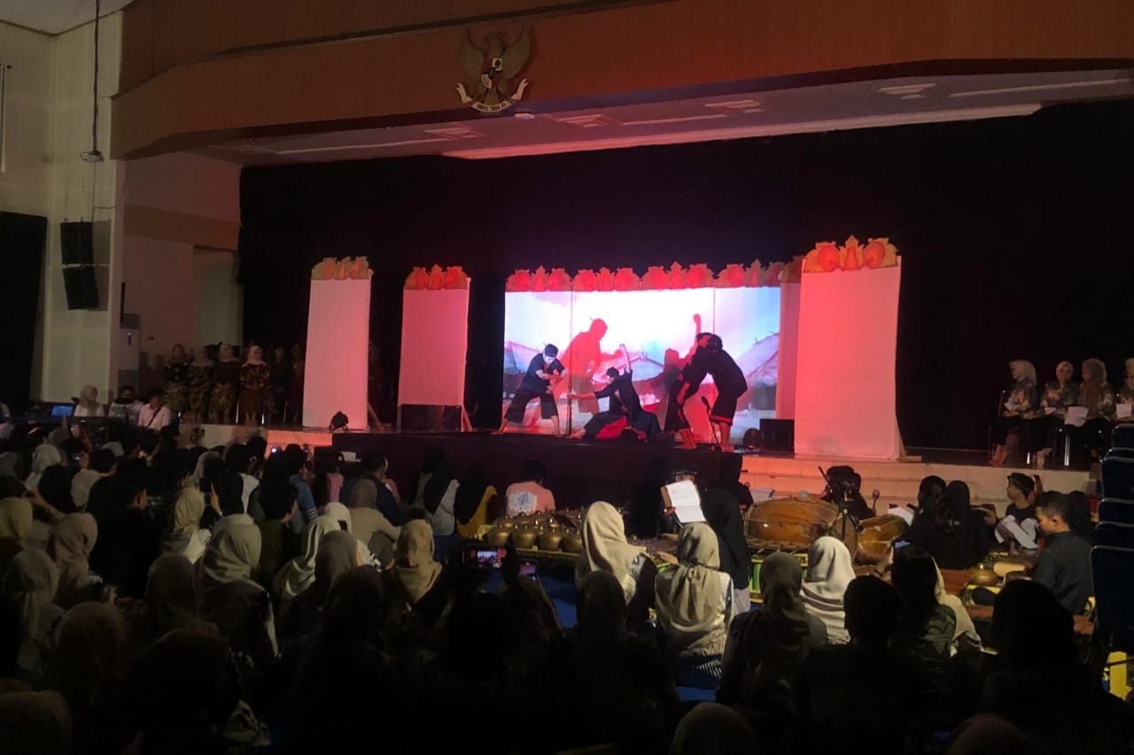 Drama Musikal Ken Arok dan Ken Dedes Sukses Memukau Pesta Rakyat UM