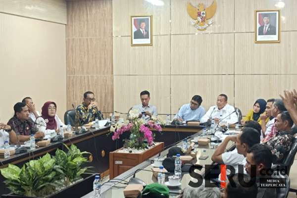Hearing di DPRD Jember pembahasan soal pupuk subsidi. (Seru.co.id/amb) - Masih Ada Kelangkaan dan Relokasi Pupuk Subsidi di Jember