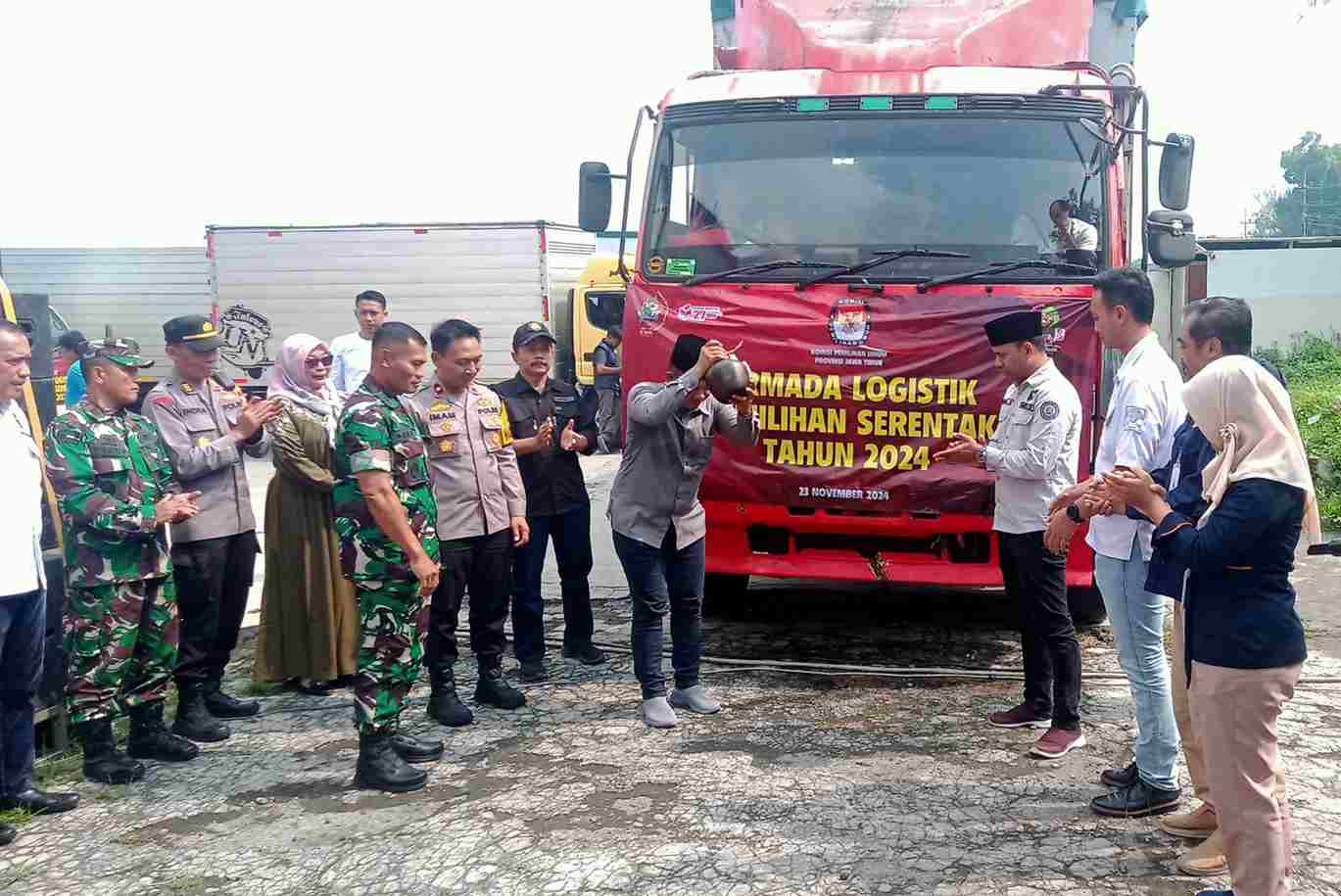 KPU Kabupaten Malang Mulai Mendistribusikan Logistik Pilkada ke 33 Kecamatan
