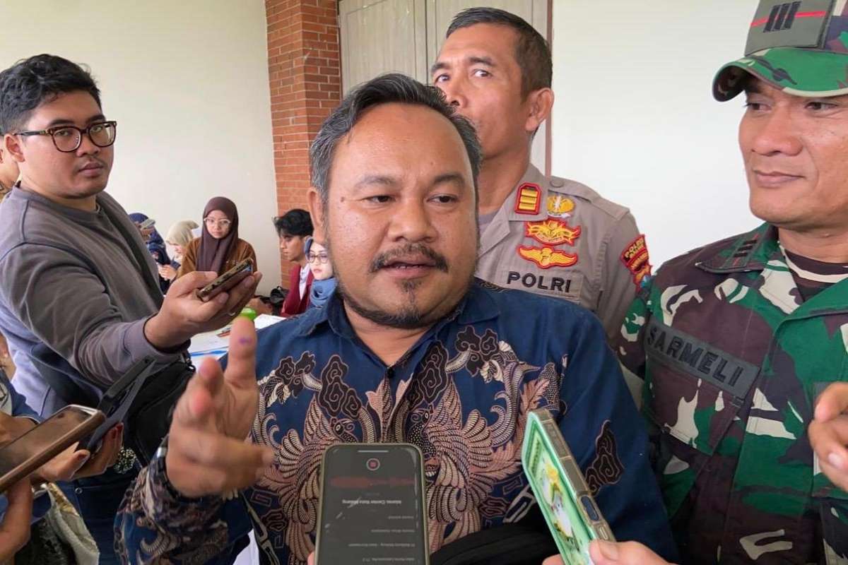 Ketua KPU Kota Malang, Muhammad Toyib, menjelaskan kepada awak media. (ist) - Pasca Tungsura, KPU Kota Malang: Rekapitulasi Suara hingga Potensi Gugatan