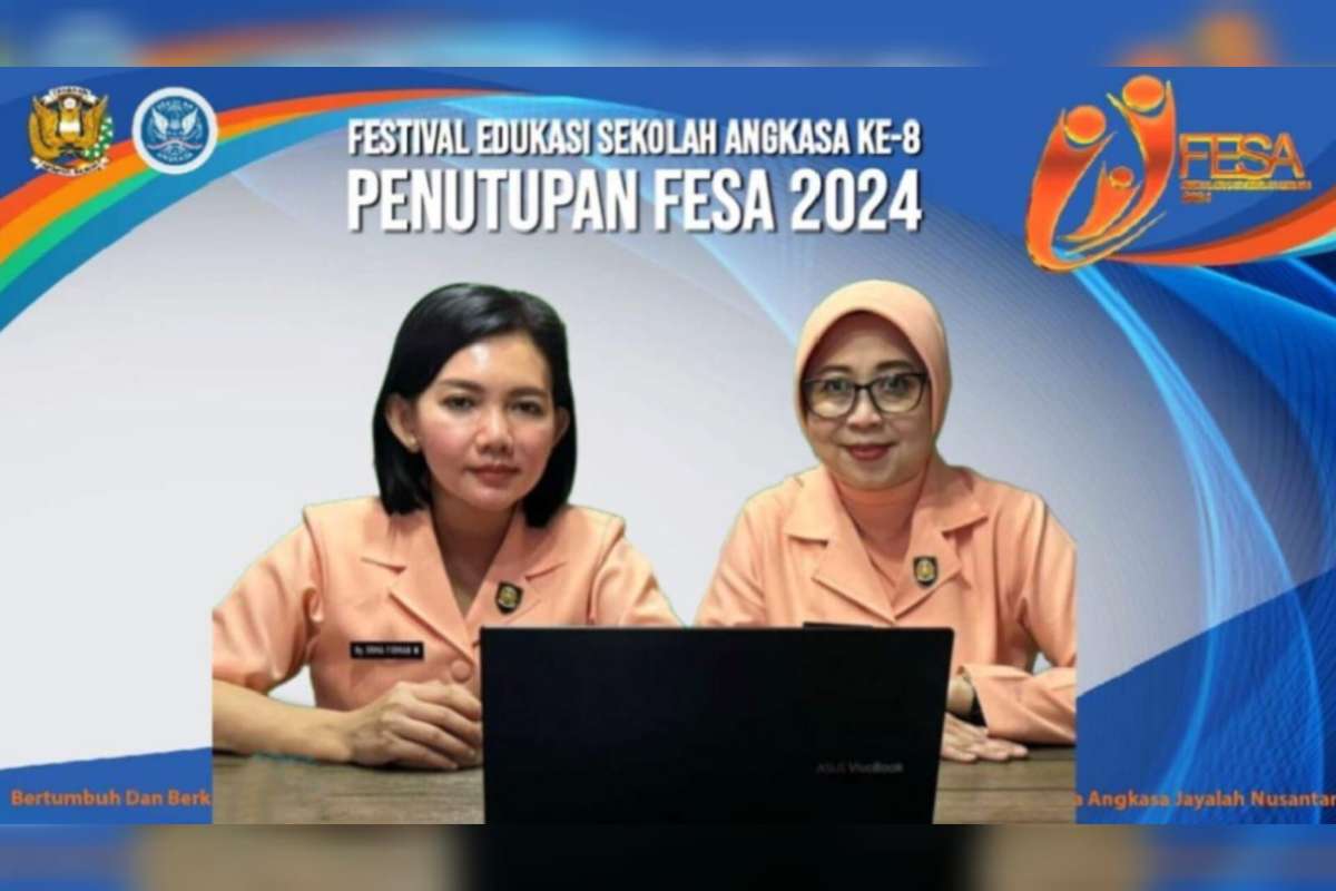 Ketua Yasarini Pengurus Cabang Lanud Abd Saleh Ny. Irma Firman Wirayuda (kiri). (ist) - Ketua Yasarini Pengurus Cabang Lanud Abd Saleh Apresiasi Prestasi Sekolah Angkasa Pada FESA 2024