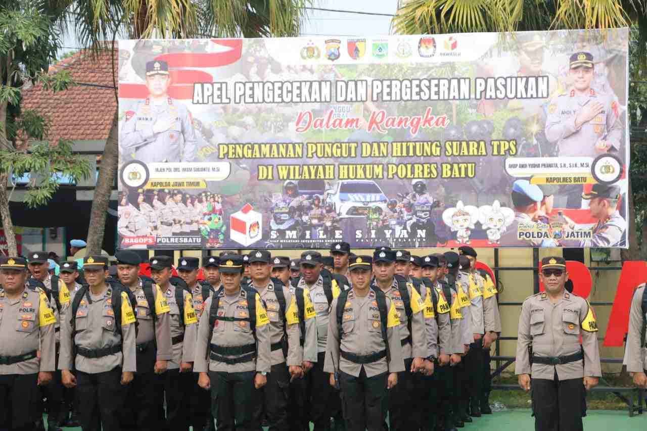 Polres Batu Gelar Apel Pengecekan dan Pergeseran Pasukan Pengamanan Suara TPS