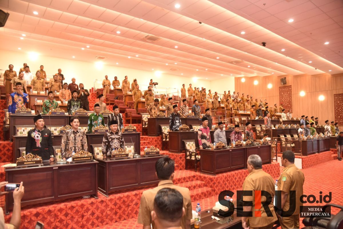 Penyampaian Nota Keuangan Pemerintah dihadapan Anggota DPRD Sumenep. (Seru.co.id/ard) - Penyampaian Nota Keuangan Pemerintah atas Raperda APBD Sumenep TA 2025