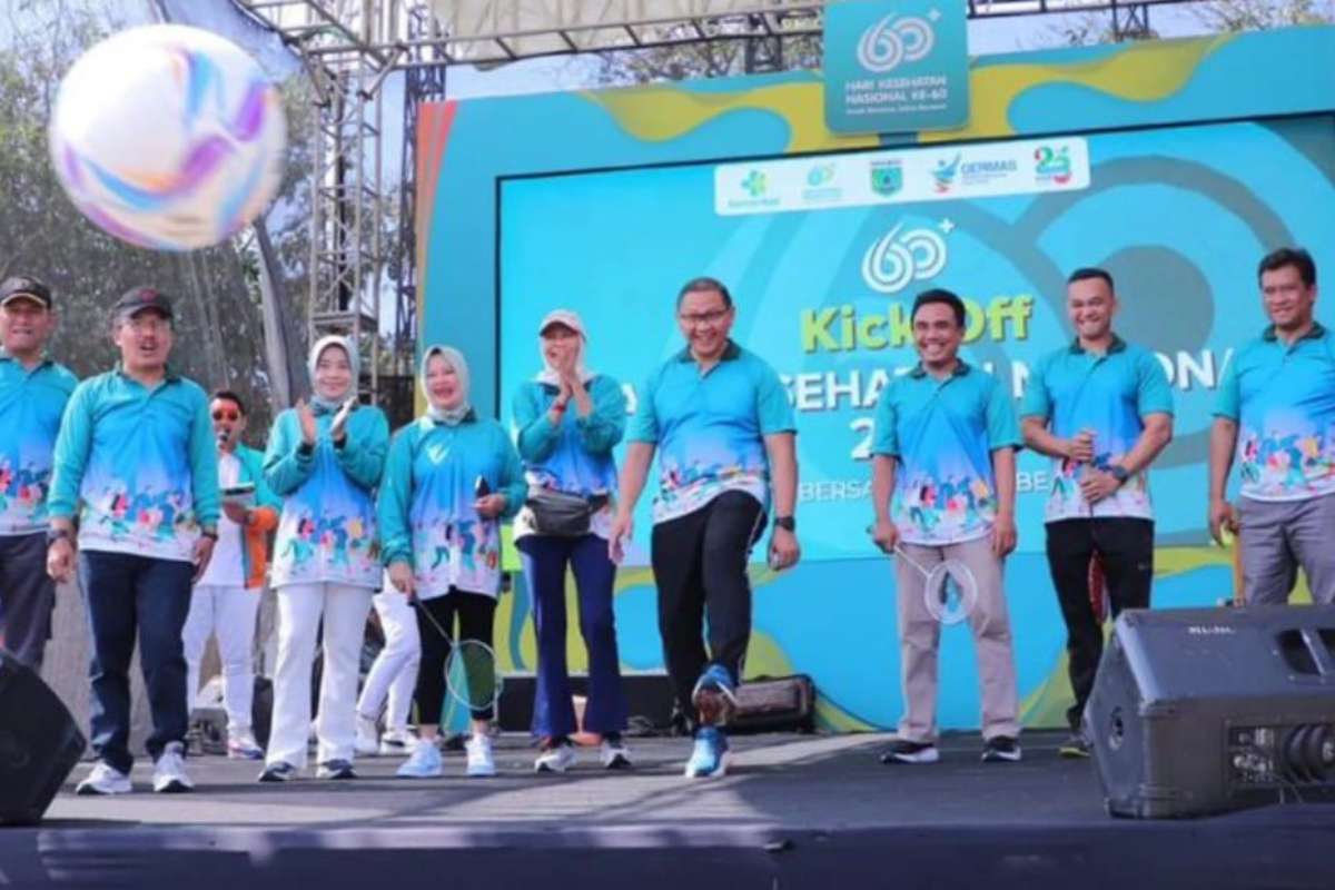 Pj. Wali Kota Batu melakukan Kick Off Peringatan Hari Kesehatan Nasional 2024 Kota Batu. (ist) - Pj Wali Kota Batu Hadiri Kick Off Peringatan HKN Ke-60 Dan Launching Batu Sport And Health Tourism