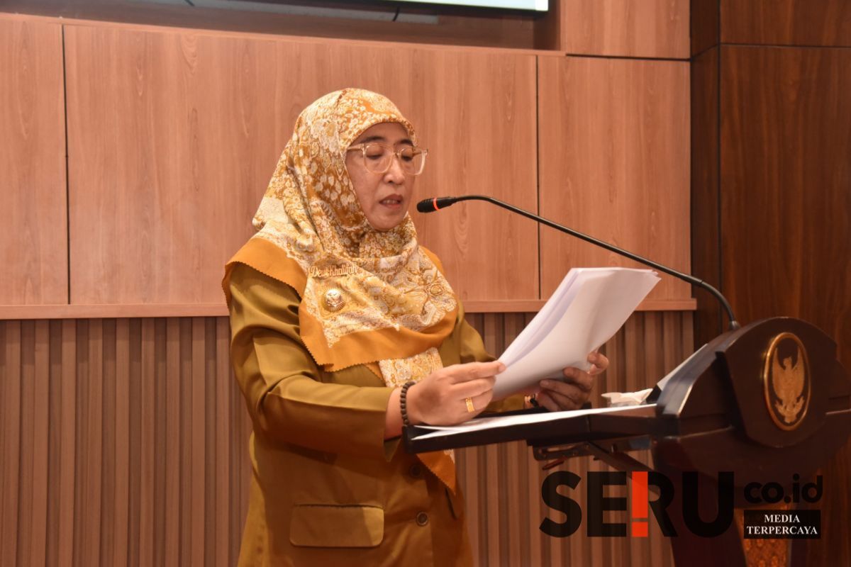 Plt Bupati Sumenep, Dewi Kholifah. (Seru.co.id/ard) - Penyampaian Nota Keuangan Pemerintah atas Raperda APBD Sumenep TA 2025