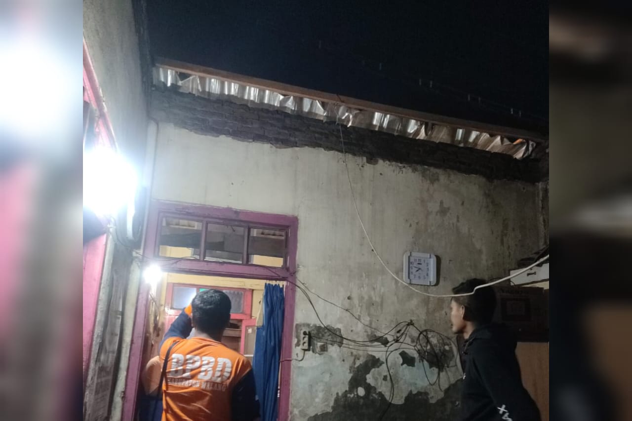Tujuh Bangunan Milik Warga di Pakisaji Rusak Tersapu Angin Kencang