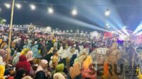 Lapangan Saronggi Jadi Lautan Manusia, Puluhan Ribu Umat Panjatkan Shalawat Menangkan Fauzi - Hasyim