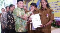 Ketua DPC Partai Hanura Beber Rekam Jejak Cabup Subandi: Serahkan SK Perpanjangan Jabatan Kades, Ajak Wujudkan Desa Mandiri