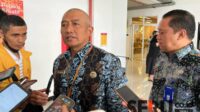 Sekda Kota Malang menjelaskan kepada awak media. (ws12) - Pemkot Malang Siap Terapkan UU Cipta Kerja Sesuai Aturan Ketenagakerjaan Nasional