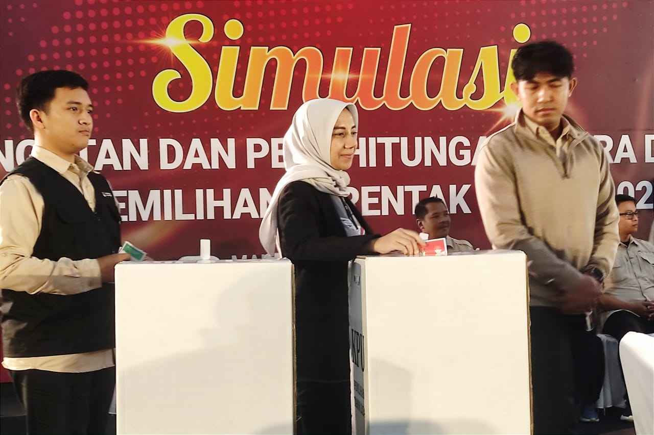KPU Kota Malang Simulasi Pemungutan dan Perhitungan Suara Bagi PPK dan KPPS