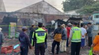 Kebakaran Hebat Landa Pasar Dampit, Delapan Tempat Usaha Terbakar